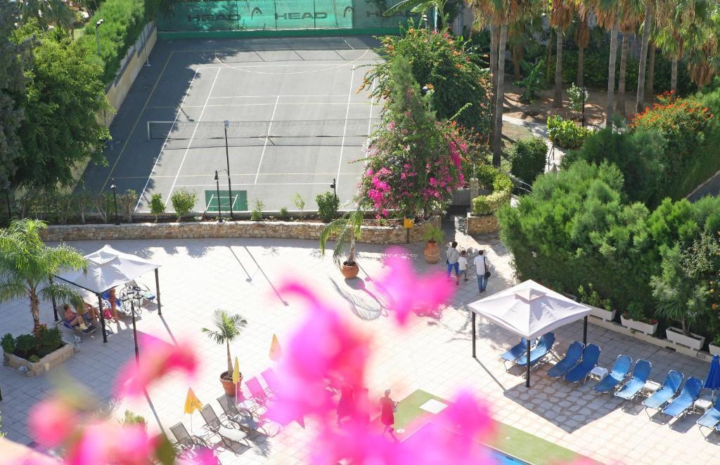 Navarria Blue Hotel Limassol Extérieur photo